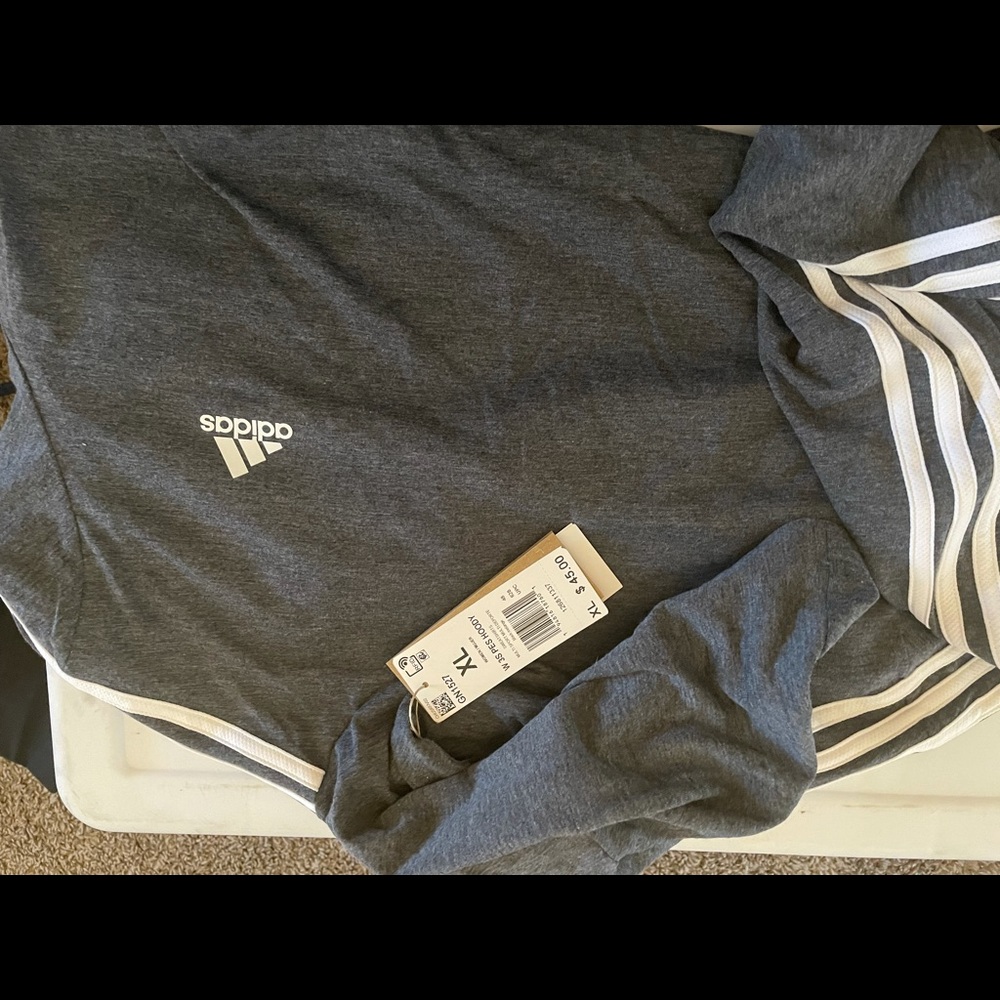 Girls xlarge adidas top